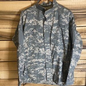 Army Combat Uniform digital Camouflage Jacket zip up Large Long